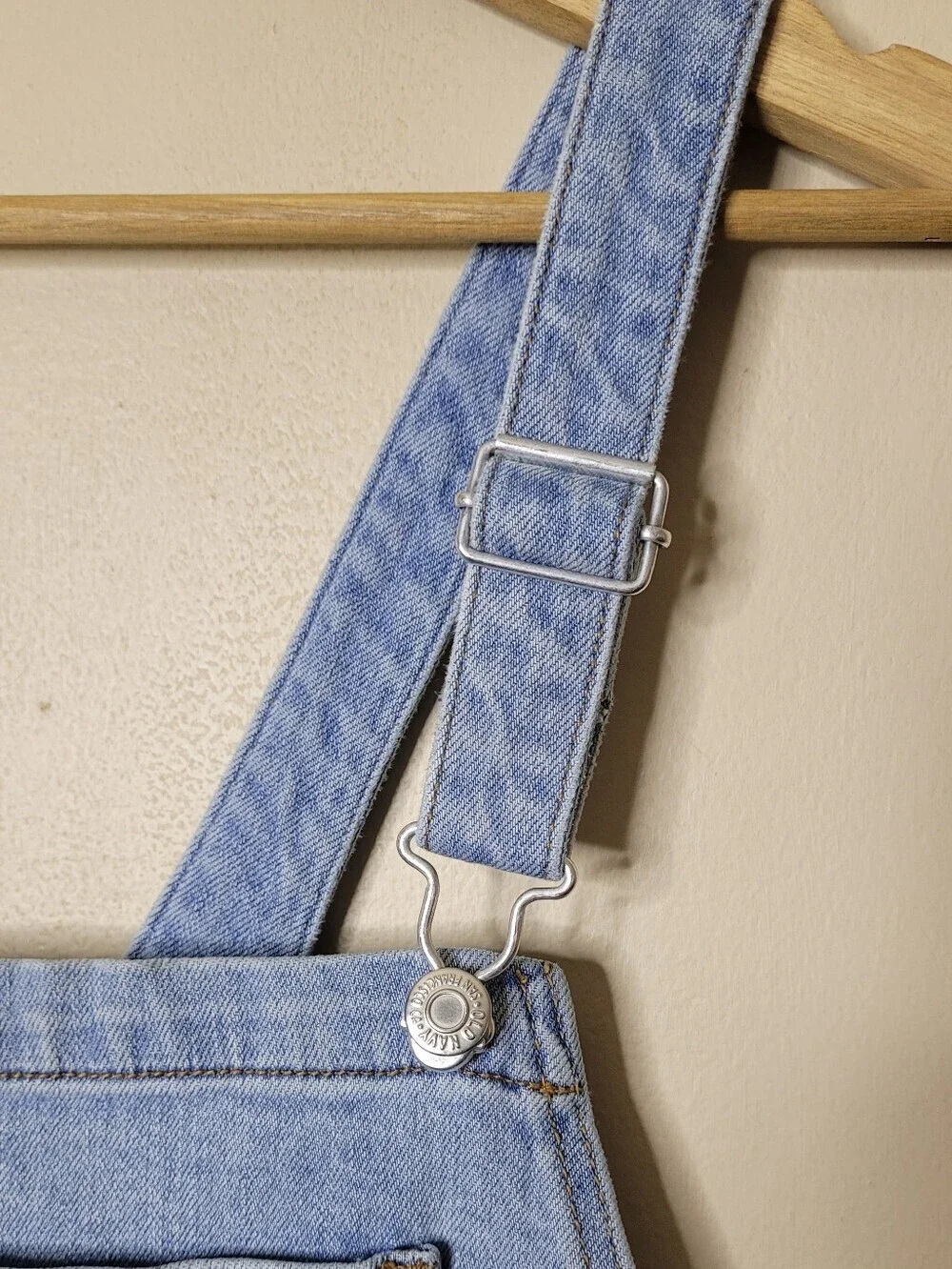 Old Navy O.G. Straight Leg Jean Overalls - Picture 5 of 9